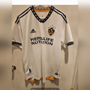 La galaxy jersey new players edition